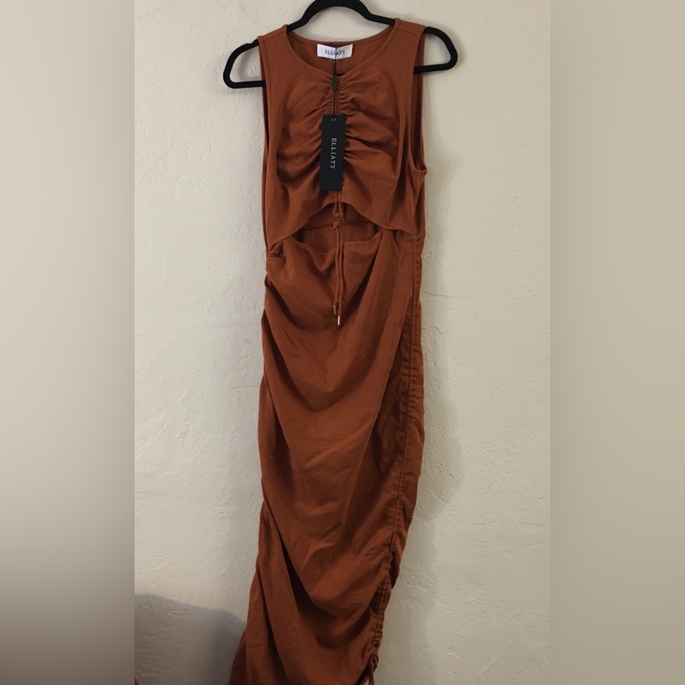 Elliatt Neverland Dress NWT Large Chocolate Bodycon Resortwear Vacation Party - Picture 3 of 14